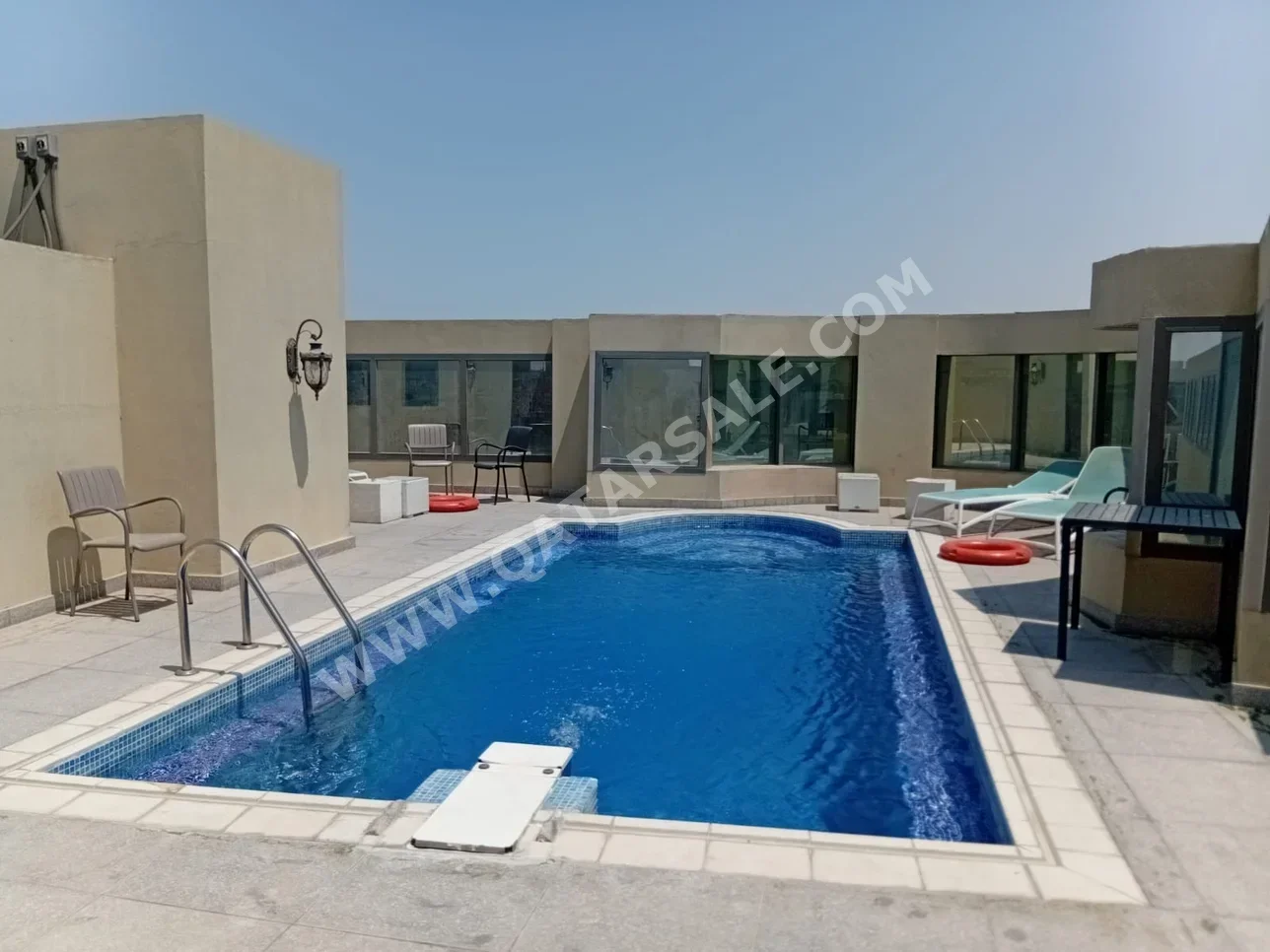 مباني ,ابراج ومجمعات - شقق فندقية  - الدوحة  - نجمة  للبيع