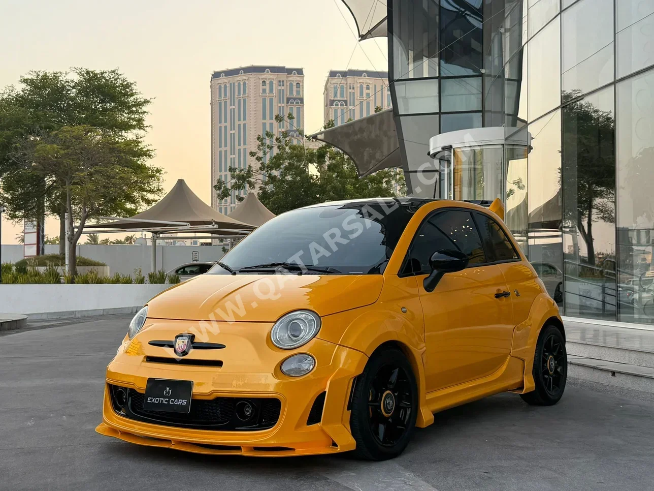 Fiat  500  Abarth  2014  Automatic  40,000 Km  4 Cylinder  Front Wheel Drive (FWD)  Hatchback  Yellow