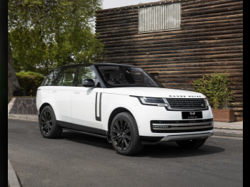 لاند روفر  رنج روفر  فوج  2023  اوتوماتيك  98,000 كم  8 سلندر  دفع رباعي  اس يو في  أبيض  تحت الضمان