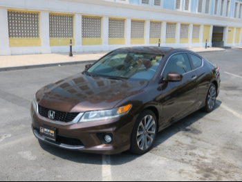 Honda  Accord  Coupe  2014  Automatic  138,000 Km  6 Cylinder  Front Wheel Drive (FWD)  Sedan  Brown
