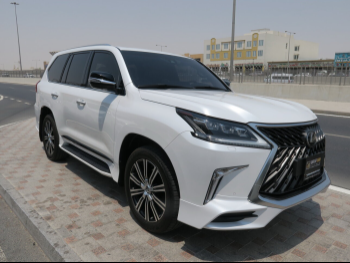 Lexus  LX  570 S  2018  Automatic  159,000 Km  8 Cylinder  Four Wheel Drive (4WD)  SUV  White