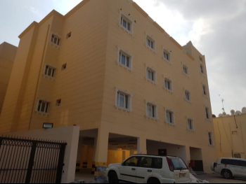 مباني ,ابراج ومجمعات - سكن عائلي  - الدوحة  - المطار القديم  للبيع