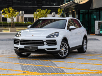 Porsche  Cayenne  2019  Automatic  100,000 Km  6 Cylinder  Four Wheel Drive (4WD)  SUV  White