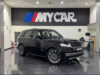 لاند روفر  رنج روفر  فوج اتش اس اي  2023  اوتوماتيك  15,000 كم  8 سلندر  دفع رباعي  اس يو في  أسود  تحت الضمان