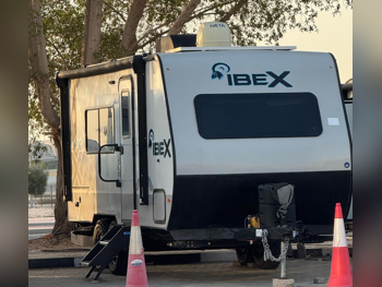 كرفان - 2023  - أبيض  -صنع في الولايات المتحدة الأمريكية (الولايات المتحدة الأمريكية)