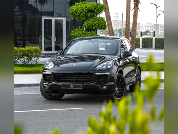 بورش  كيان  اس  2016  اوتوماتيك  78,000 كم  8 سلندر  دفع رباعي  اس يو في  أسود