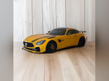 Mercedes-Benz  GT  R AMG  2015  Automatic  120,000 Km  8 Cylinder  Rear Wheel Drive (RWD)  Coupe / Sport  Yellow