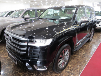 تويوتا  لاند كروزر  في اكس توين توربو  2025  اوتوماتيك  0 كم  6 سلندر  دفع رباعي  اس يو في  أسود  تحت الضمان