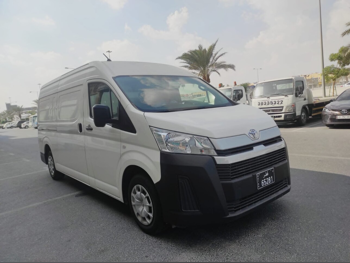 تويوتا  هايس  فان  أبيض  2020