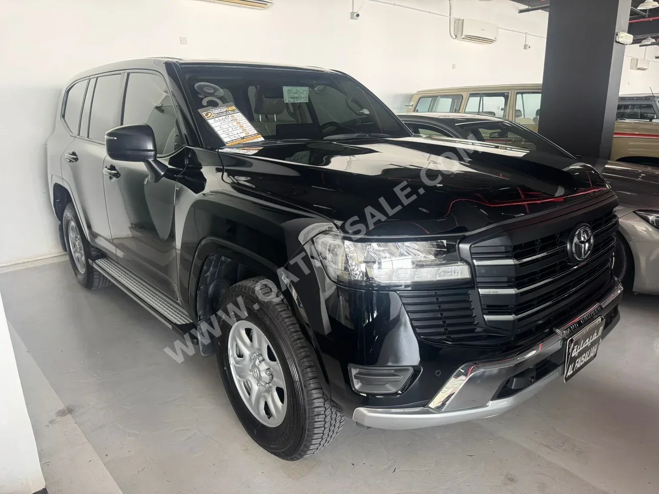 تويوتا  لاند كروزر  جي اكس  2024  اوتوماتيك  31,000 كم  6 سلندر  دفع رباعي  اس يو في  أسود  تحت الضمان