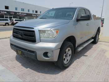 Toyota  Tundra  SR5  2012  Automatic  238,000 Km  8 Cylinder  Four Wheel Drive (4WD)  Pick Up  Silver