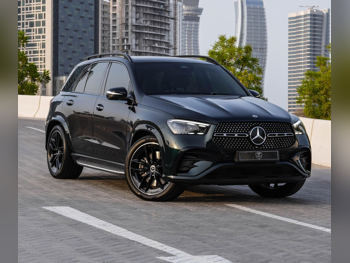 مرسيدس - بنز  جي ال اي  450  2024  اوتوماتيك  2,000 كم  6 سلندر  دفع رباعي  اس يو في  أسود  تحت الضمان