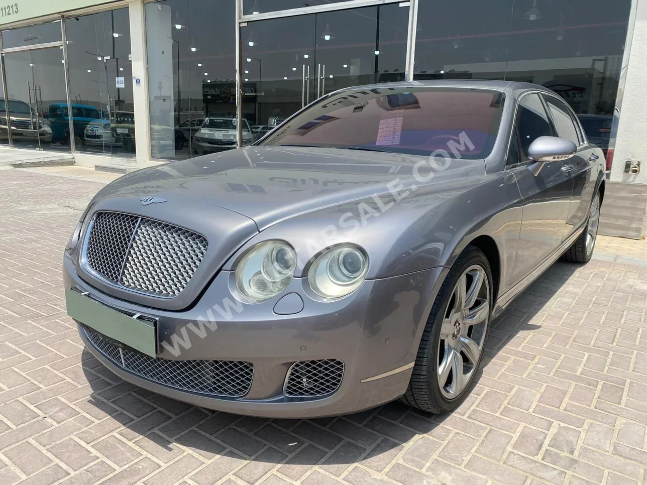 بنتلي  كونتيننتل  جي تي  2006  اوتوماتيك  201,000 كم  12 سلندر  دفع كلي مستمر  كوبيه \ سبورت  رمادي