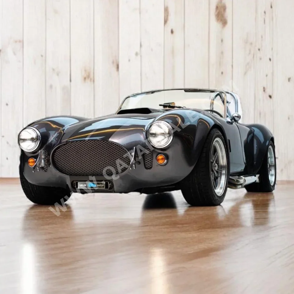 فورد  كوبرا  شيلبي  2018  اوتوماتيك  10,000 كم  4 سلندر  دفع خلفي  كشف  رمادي