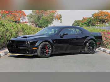 Dodge  Challenger  SRT-8  2022  Automatic  0 Km  8 Cylinder  Rear Wheel Drive (RWD)  Coupe / Sport  Black Matte