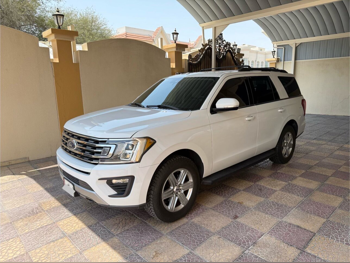 فورد  اكسبيديشن  اكس ال تي  2020  اوتوماتيك  77,915 كم  6 سلندر  دفع رباعي  اس يو في  أبيض  تحت الضمان