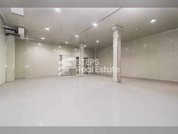 مخازن و مستودعات - الريان  - المنطقة الصناعية  -المساحة: 1487 متر مربع