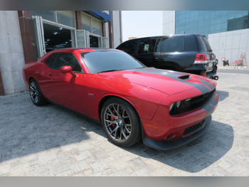 Dodge  Challenger  SRT  2015  Automatic  60,000 Km  8 Cylinder  Rear Wheel Drive (RWD)  Coupe / Sport  Red