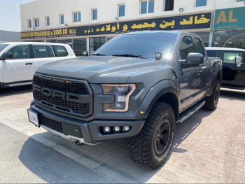 Ford  Raptor  2018  Automatic  158,000 Km  6 Cylinder  Four Wheel Drive (4WD)  Pick Up  Gray