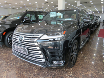 Lexus  LX  600 Luxury  2025  Automatic  0 Km  6 Cylinder  Four Wheel Drive (4WD)  SUV  Black  With Warranty