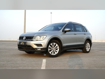 فوكس واغن  تيغوان  1.4 تي اس اي  2018  اوتوماتيك  44,000 كم  4 سلندر  سحب امامي  اس يو في  بيج