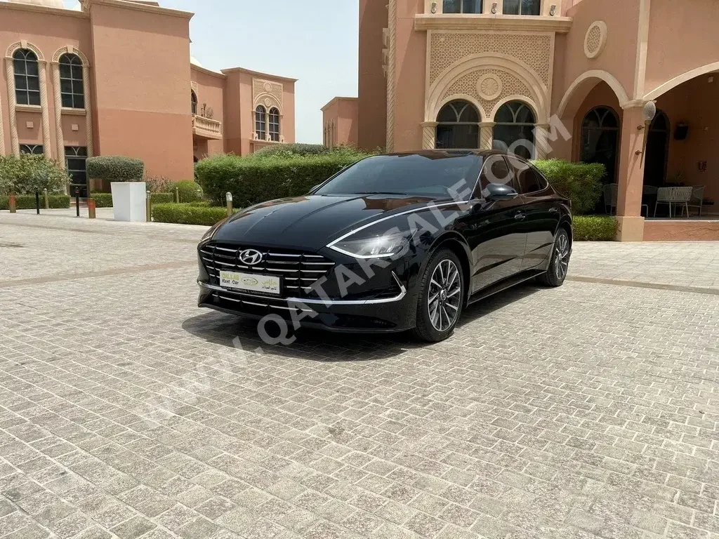 Hyundai  Sonata  Sedan  Black  2021