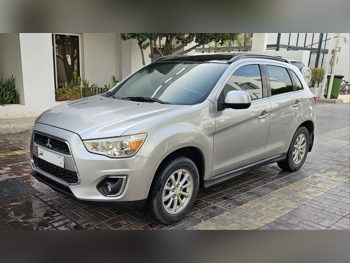 متسوبيشي  اي اس اكس  2013  اوتوماتيك  187,000 كم  4 سلندر  كلاسك  فضي