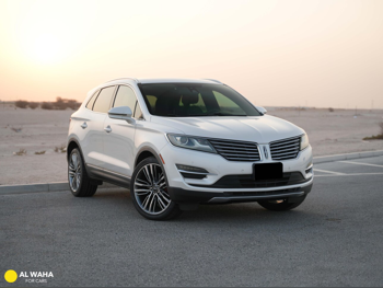 لنكولن  أم كي سي  2016  اوتوماتيك  70,000 كم  4 سلندر  سحب امامي  اس يو في  أبيض