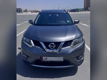 نيسان  إكس - ترايل  اس في  2016  اوتوماتيك  101,000 كم  4 سلندر  دفع رباعي  اس يو في  رمادي