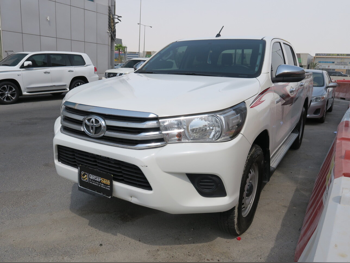 تويوتا  هاي لوكس  2023  اوتوماتيك  170,000 كم  4 سلندر  دفع رباعي  بيكب  أبيض