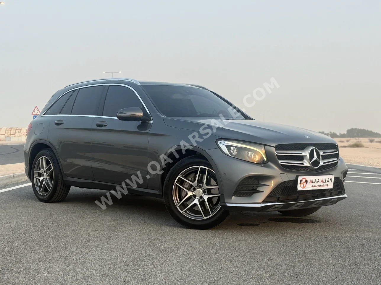 Mercedes-Benz  GLC  300  2016  Automatic  115,497 Km  4 Cylinder  Four Wheel Drive (4WD)  SUV  Gray