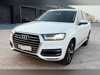 اودي  كيو 7  45  تي اف اس اي كواترو  2016  اوتوماتيك  127,000 كم  6 سلندر  دفع كلي مستمر  اس يو في  أبيض