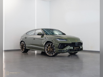 لمبرجيني  اوروس  اس  2023  اوتوماتيك  8,550 كم  8 سلندر  دفع رباعي  اس يو في  أخضر  تحت الضمان