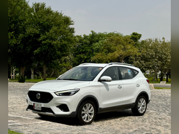 ام جي  زد اس  2023  اوتوماتيك  32,000 كم  4 سلندر  سحب امامي  اس يو في  أبيض  تحت الضمان