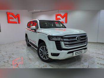 Toyota  Land Cruiser  GXR  2025  Automatic  0 Km  6 Cylinder  Four Wheel Drive (4WD)  SUV  White  With Warranty