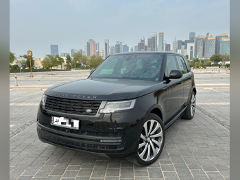 لاند روفر  رنج روفر  فوج  2024  اوتوماتيك  42,000 كم  6 سلندر  دفع رباعي  اس يو في  أسود  تحت الضمان
