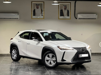 لكزس  يو أكس  300 اتش  2024  اوتوماتيك  0 كم  4 سلندر  دفع رباعي  اس يو في  أبيض  تحت الضمان