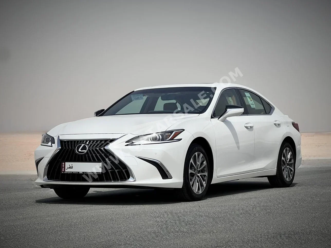 Lexus  ES  300h  2025  Automatic  0 Km  4 Cylinder  Front Wheel Drive (FWD)  Sedan  White  With Warranty