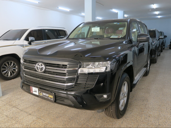 تويوتا  لاند كروزر  جي اكس ار توين توربو  2025  اوتوماتيك  0 كم  6 سلندر  دفع رباعي  اس يو في  أسود  تحت الضمان