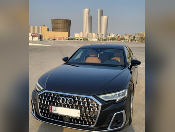 اودي  اي 8 ال  6 سلندر  سيدان  أسود  2024