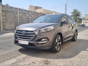 هيونداي  تكسن  لميتد  2016  اوتوماتيك  146,000 كم  4 سلندر  دفع رباعي  اس يو في  رمادي