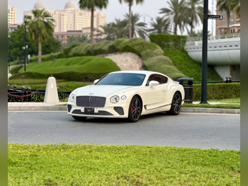 بنتلي  كونتيننتل  جي تي دبليو12  2019  اوتوماتيك  58,000 كم  12 سلندر  دفع خلفي  كوبيه \ سبورت  أبيض لؤلؤي