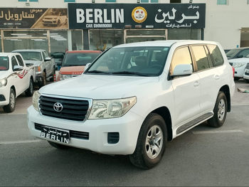 تويوتا  لاند كروزر  جي  2012  اوتوماتيك  316,000 كم  6 سلندر  دفع رباعي  اس يو في  أبيض