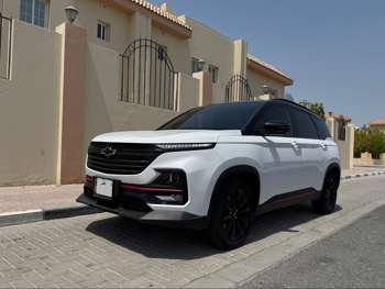 Chevrolet  Captiva  2025  Automatic  3,800 Km  4 Cylinder  Front Wheel Drive (FWD)  SUV  White  With Warranty