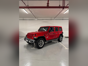 جييب  رانجلار  صحارى  2021  اوتوماتيك  28,000 كم  6 سلندر  دفع رباعي  اس يو في  أحمر  تحت الضمان