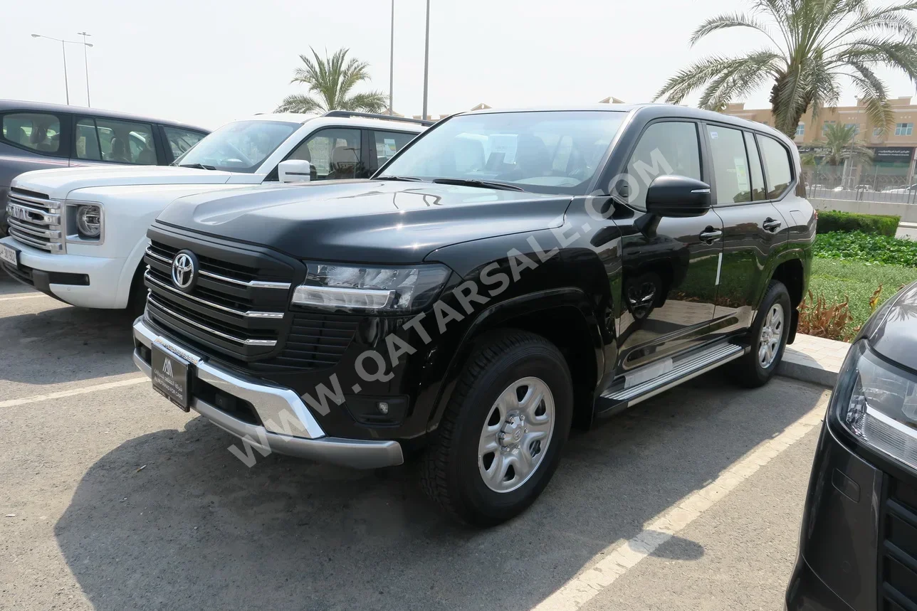 تويوتا  لاند كروزر  جي اكس  2025  اوتوماتيك  0 كم  6 سلندر  دفع رباعي  اس يو في  أسود  تحت الضمان
