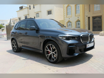 BMW  X-Series  X5 40i  2022  Automatic  43,000 Km  6 Cylinder  Four Wheel Drive (4WD)  SUV  Gray  With Warranty