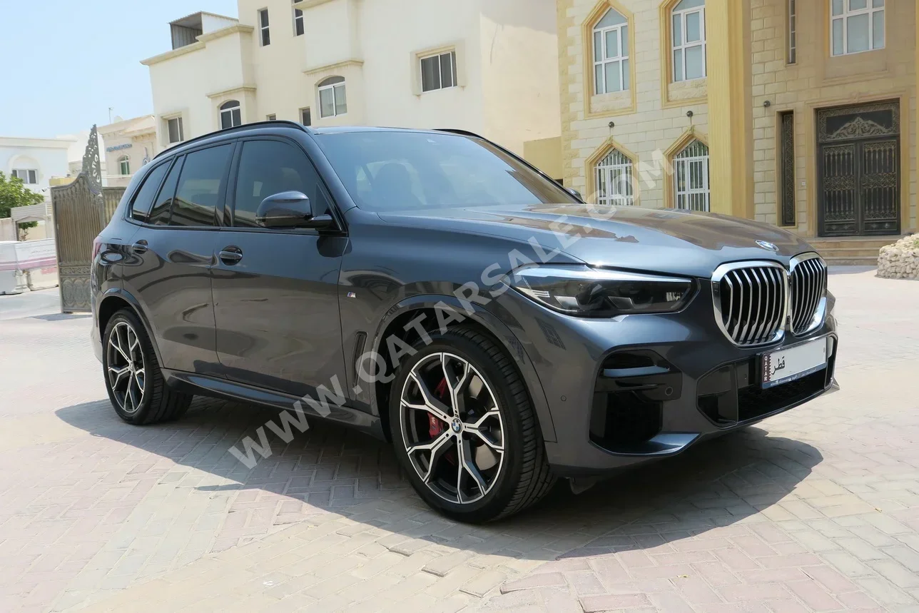 BMW  X-Series  X5 40i  2022  Automatic  43,000 Km  6 Cylinder  Four Wheel Drive (4WD)  SUV  Gray  With Warranty