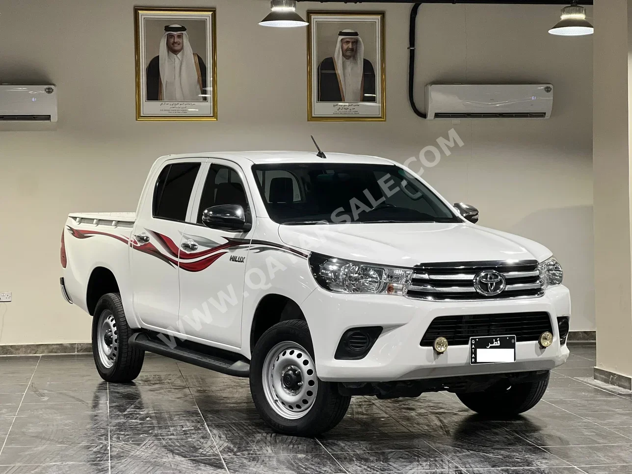 تويوتا  هاي لوكس  2020  اوتوماتيك  123,000 كم  4 سلندر  دفع رباعي  بيكب  أبيض