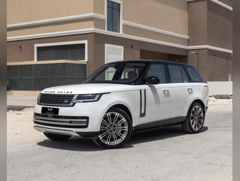 لاند روفر  رنج روفر  فوج اتش اس اي  2023  اوتوماتيك  98,000 كم  8 سلندر  دفع رباعي  اس يو في  أبيض  تحت الضمان